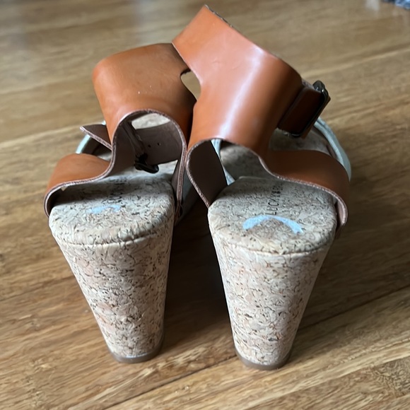 NEW LUCKY BRAND Strappy Tan/Brown Wedge Sandals sz 7.5 - Picture 2 of 6